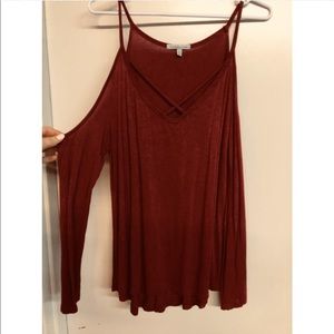 Cold shoulder top!